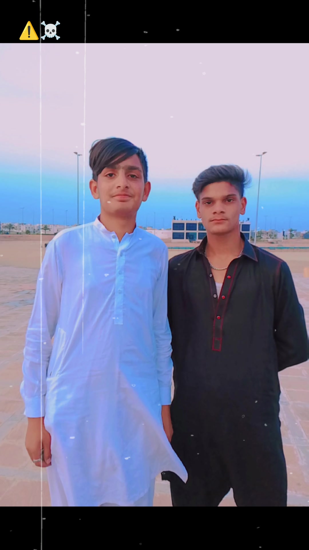 @sharooz
