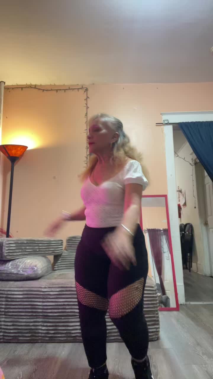 @Linda Castro