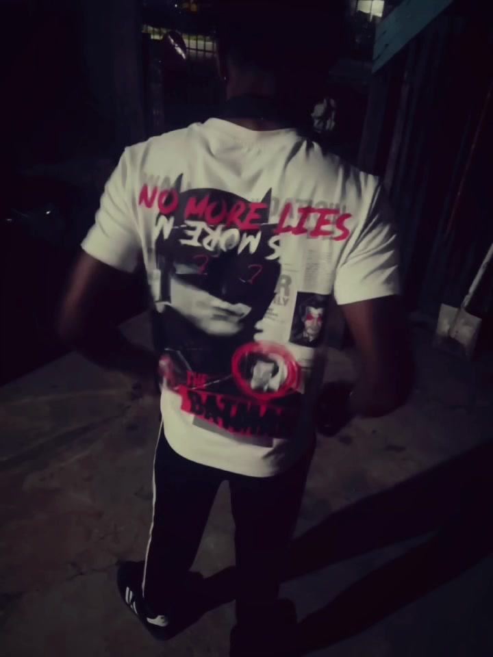 @itz_clinton_