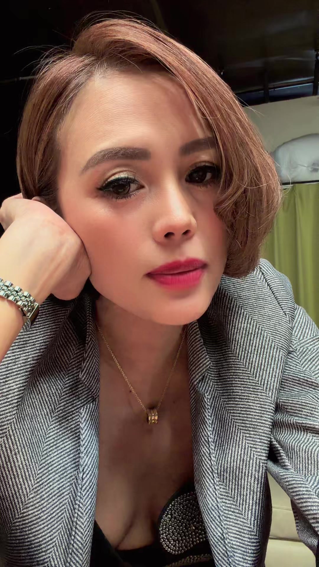 @Aileinbisdak
