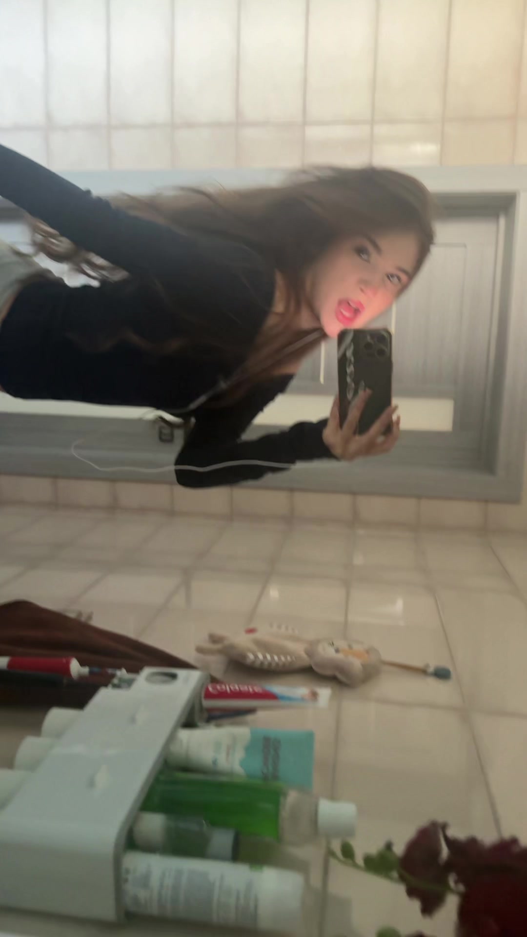 @r.mnkfy