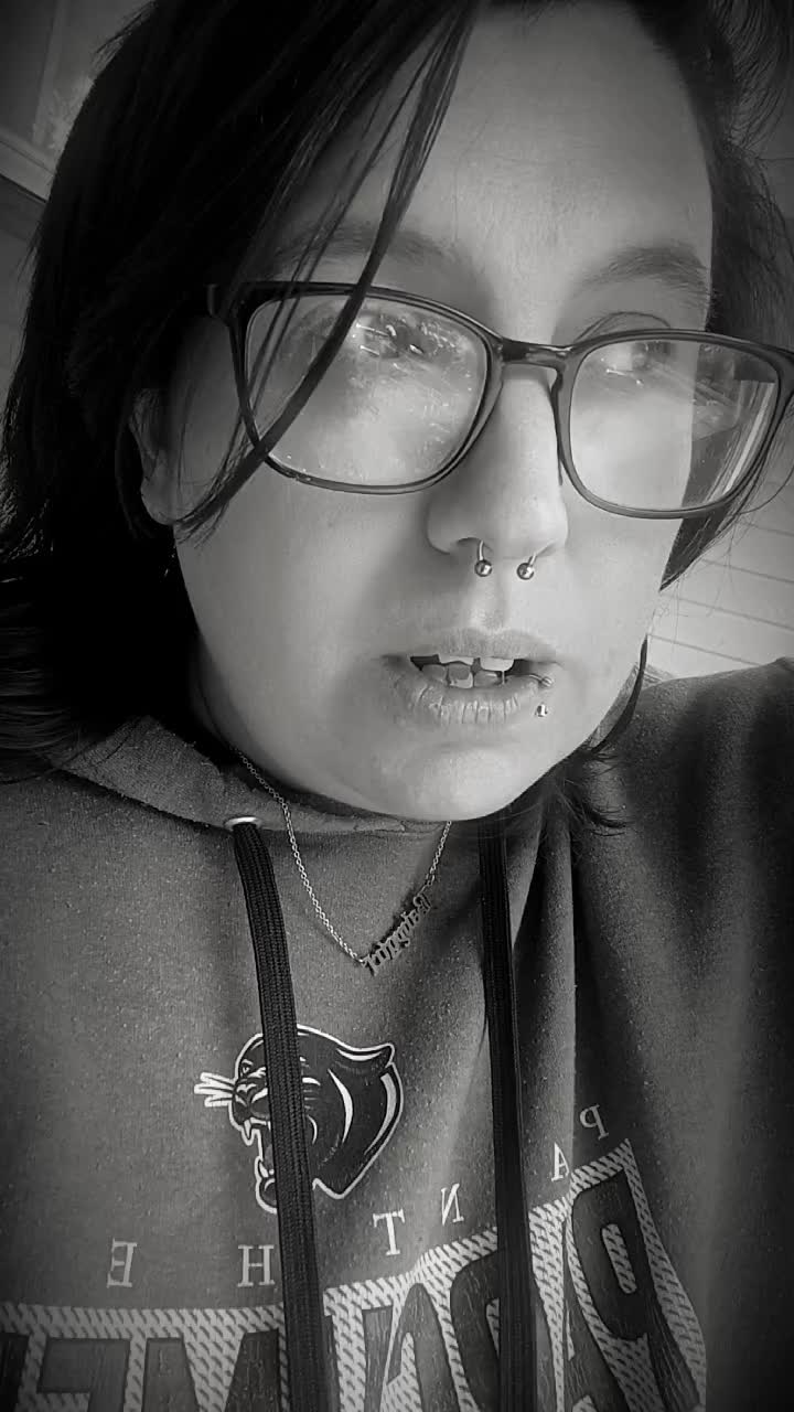 @👑🦕🐥GremmyTheMenace🐦🔥❄️👑