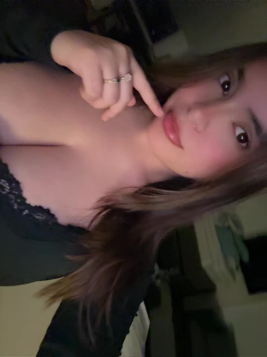 @Mari🧿