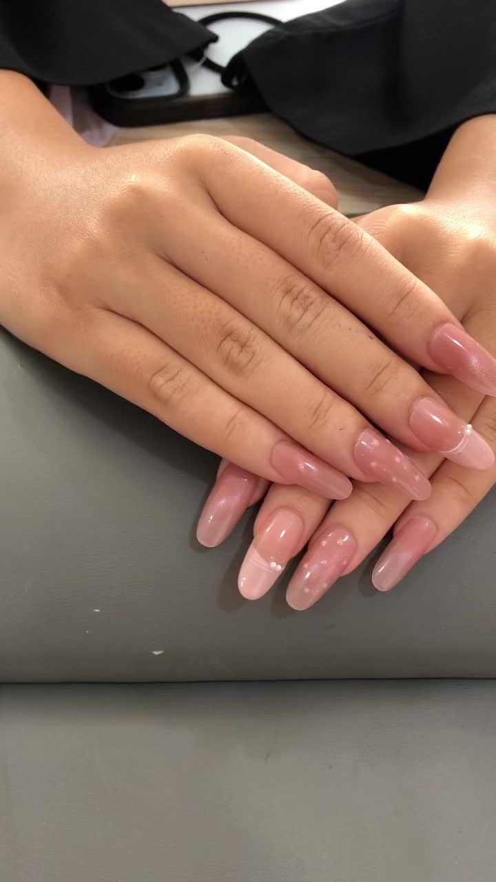 @JMhandmadepressonnails