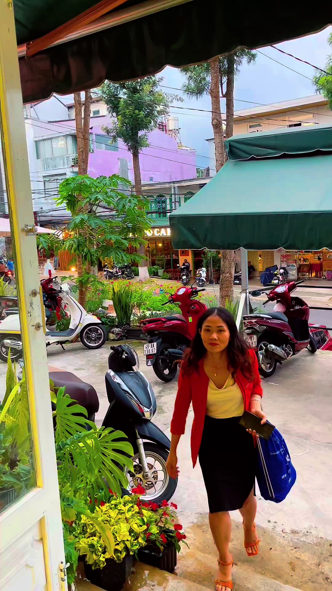 @Bồ Đề Yoga - Cô My