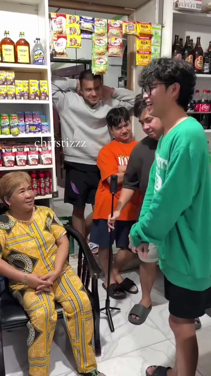 @ChrisTizzz