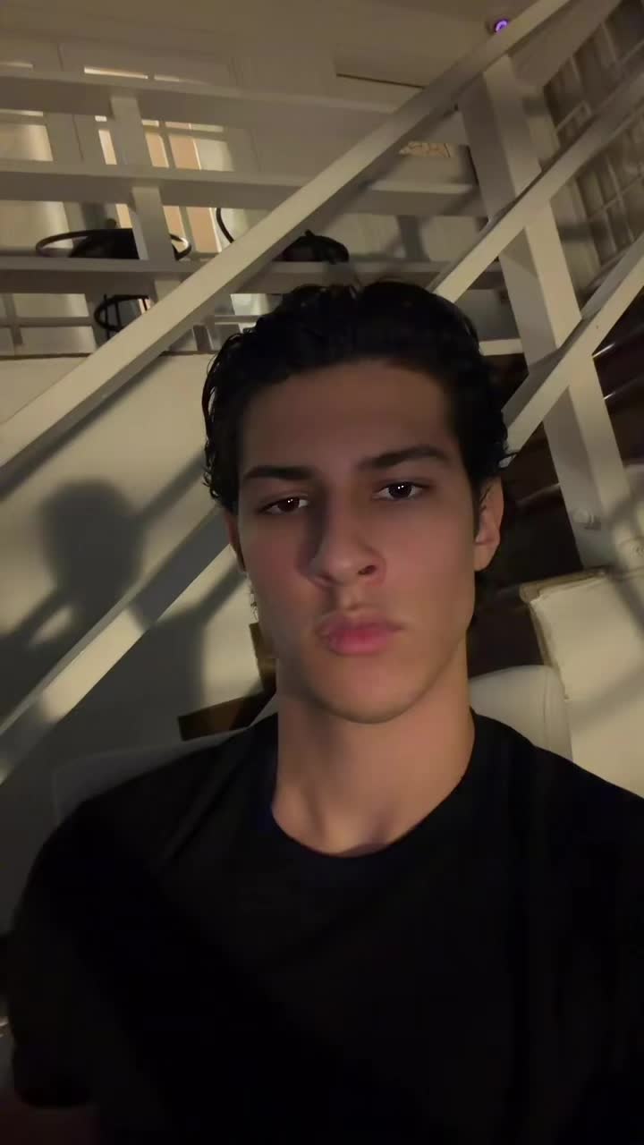 @marcushullaster