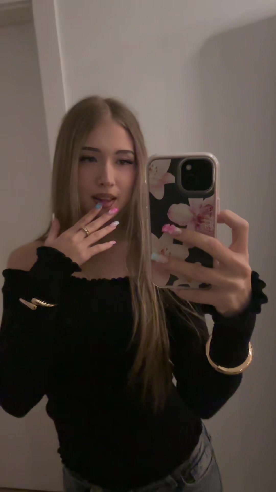 @𝓐𝓶𝓮𝓵𝓲𝓪