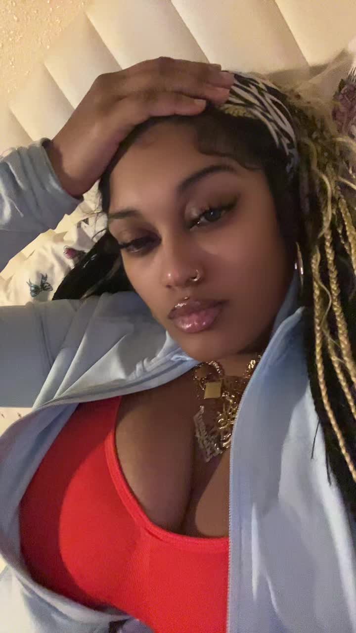 @Sheprettymoody