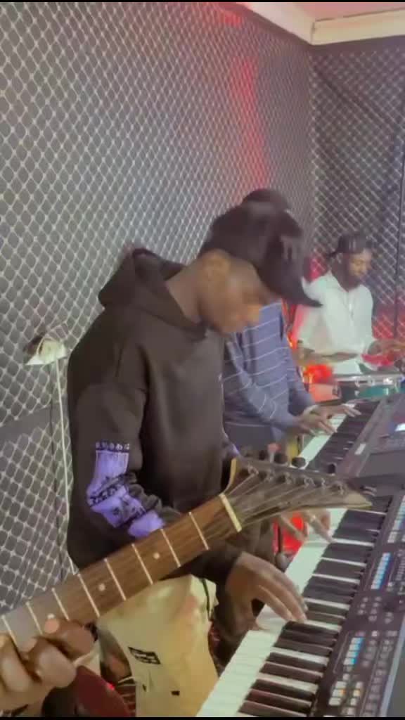 @Adorateur Elisée malumba