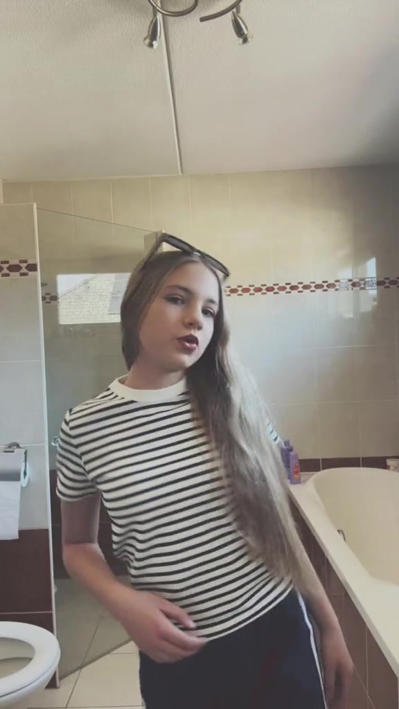 @lotusmakeupgirl
