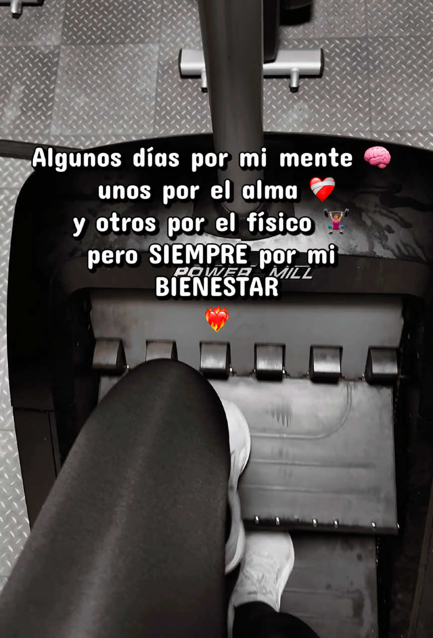 @✨Roxxi💫