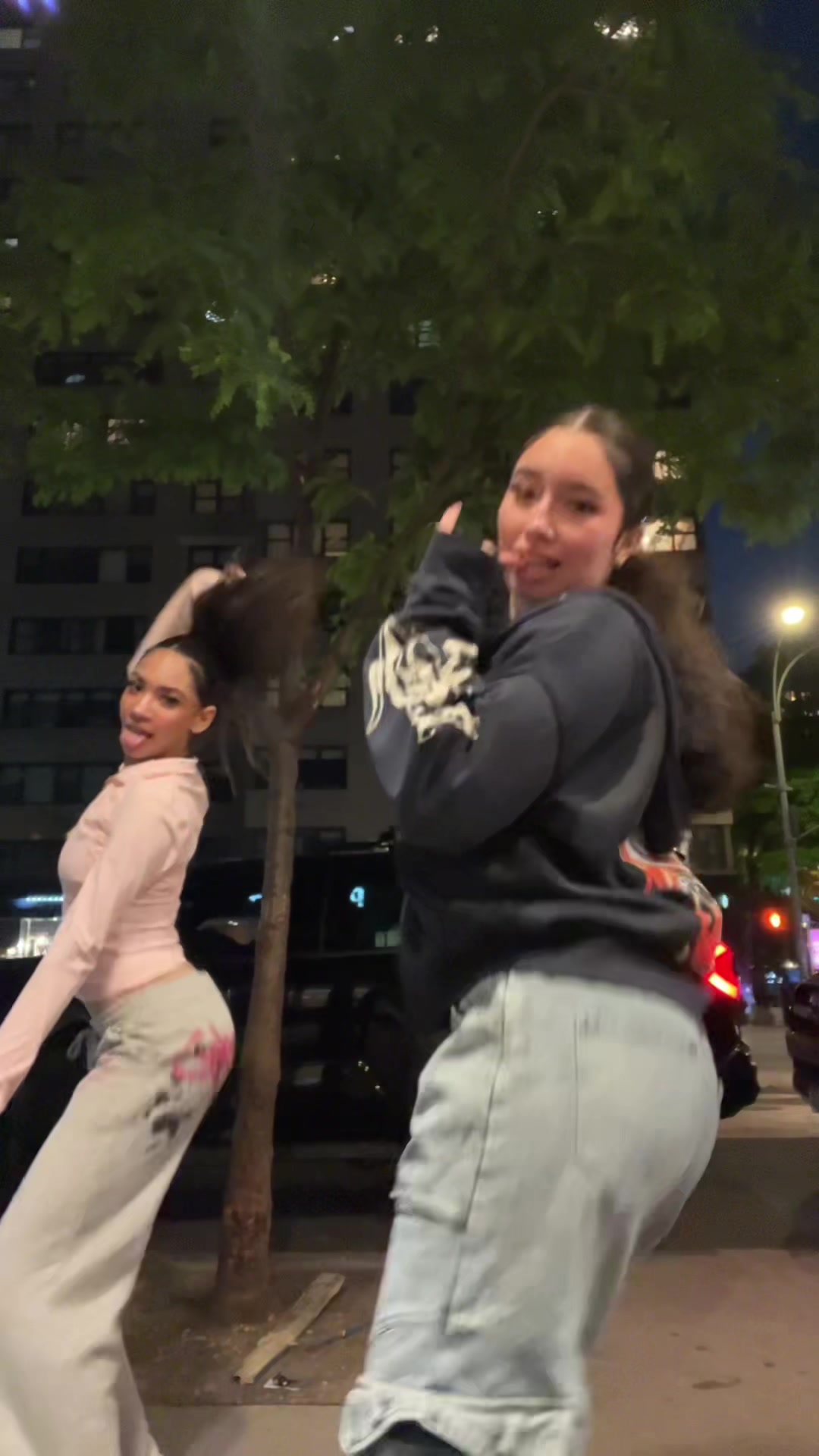 @.tati