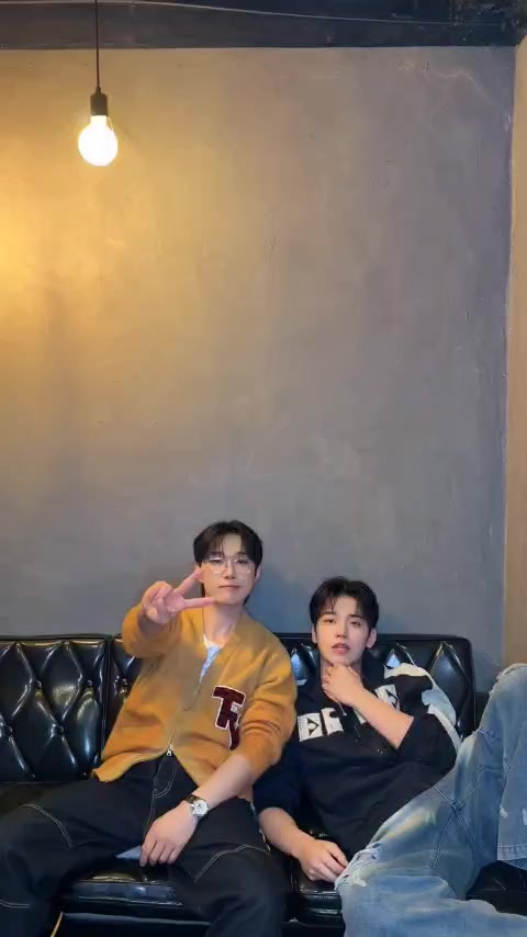 @oxforx &Omega;&Chi;