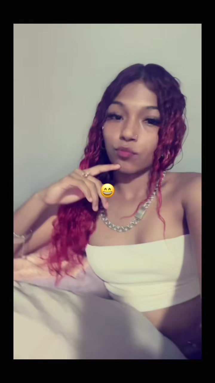 @𝖑𝖚𝖌𝖔𝖔💸