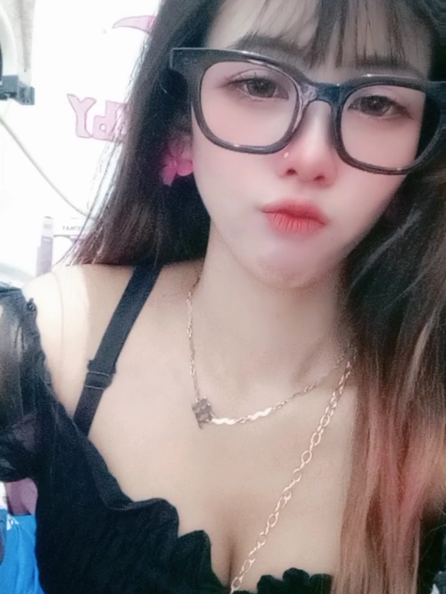 @DdAmoyBarbie ๐ฃ๐ผ๐ช๐ช