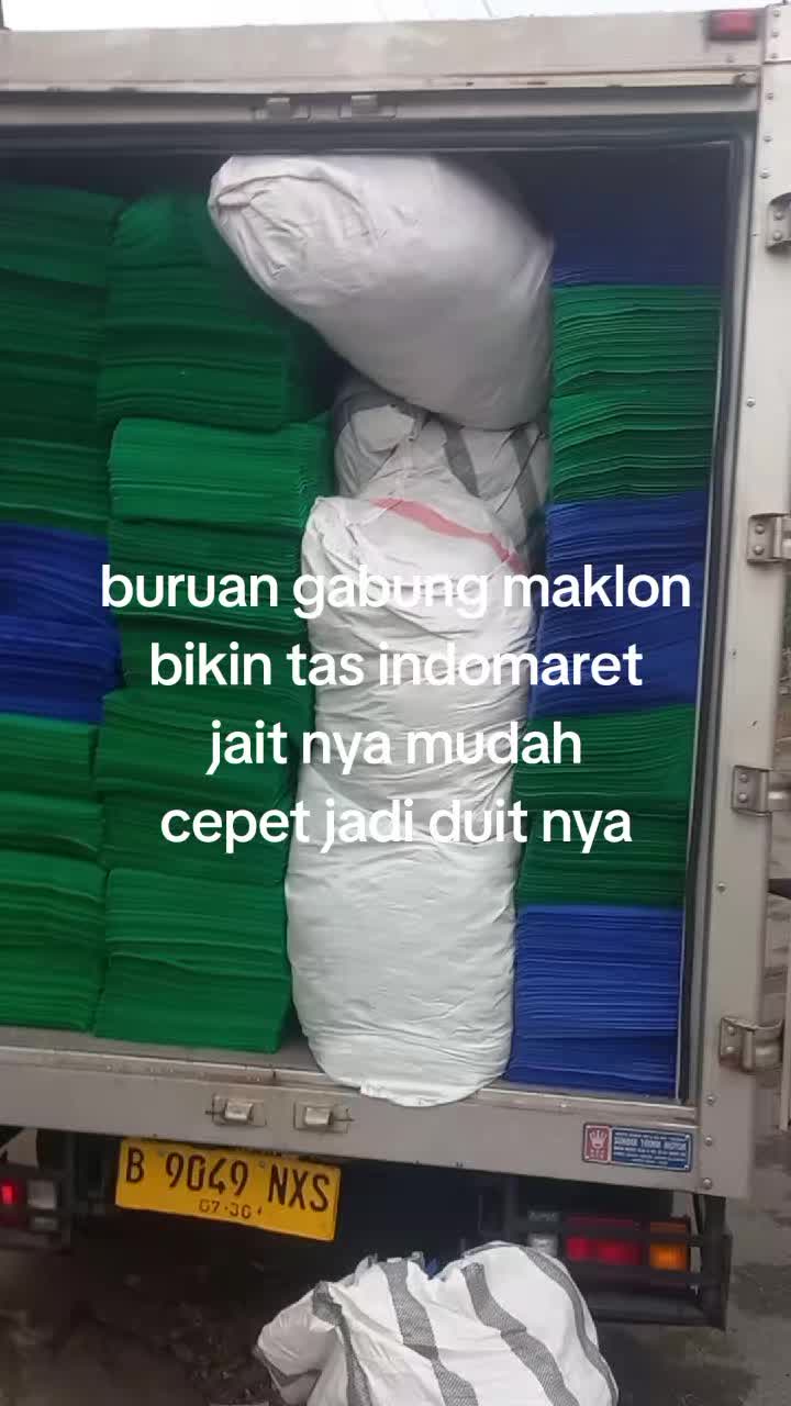 @TOPI MERAH
