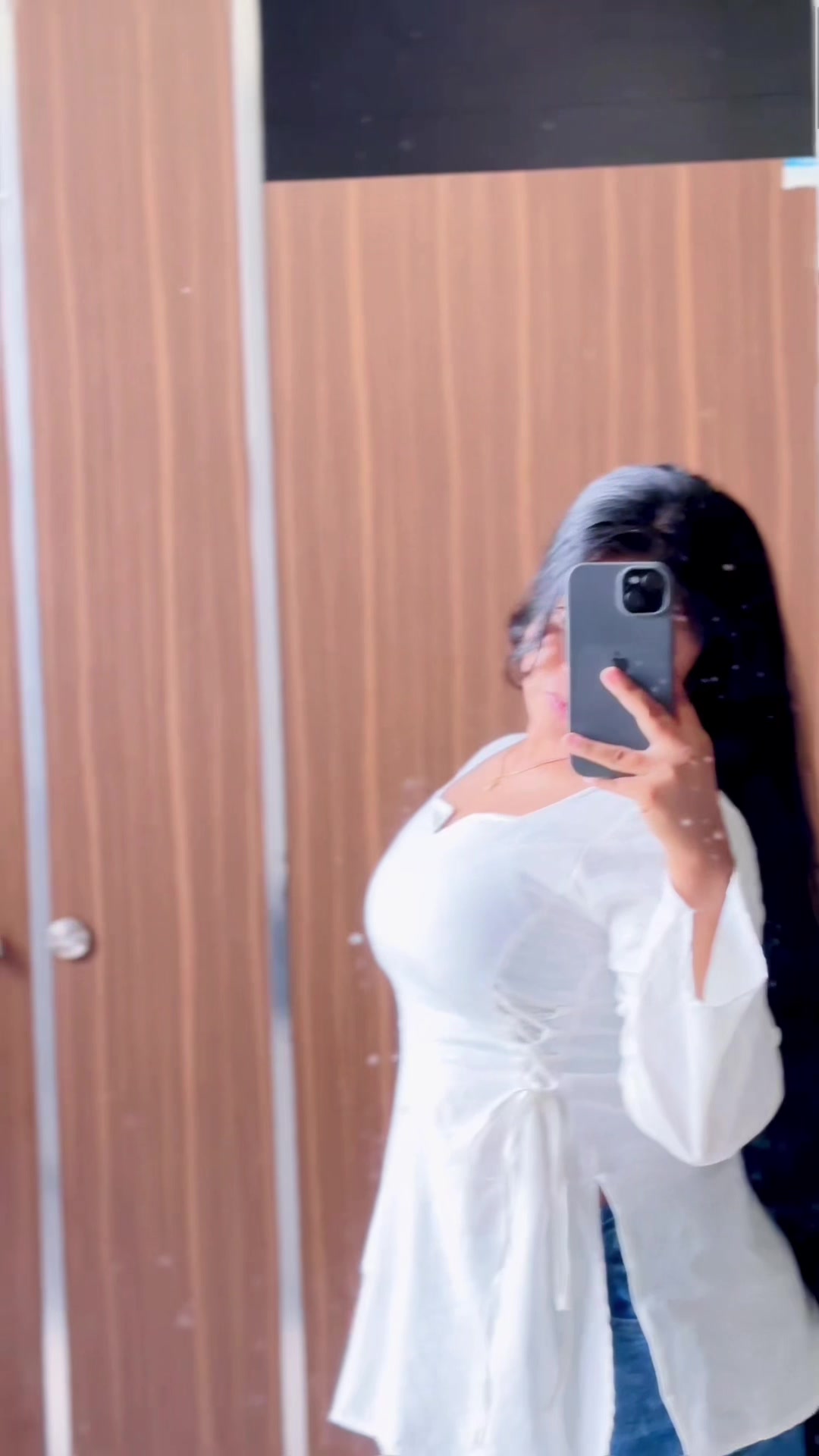@𝐓𝐡𝐞𝐬𝐡𝐢