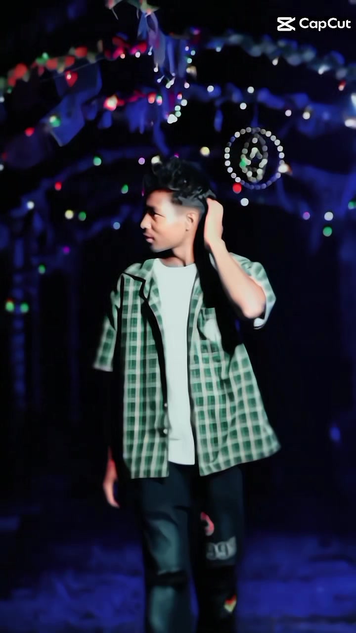 @Sahil_ Chy.........👽💝