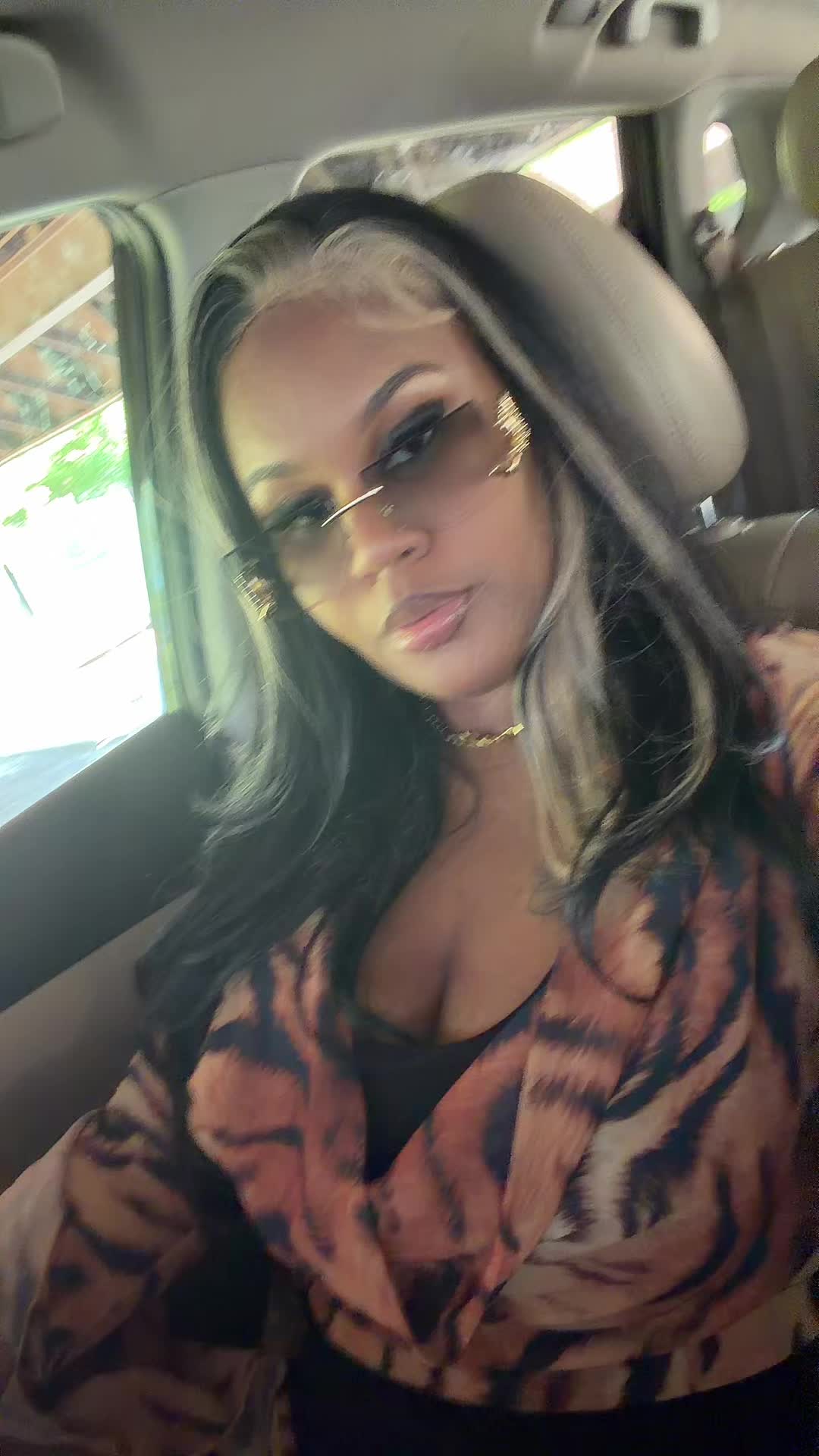 @Dniomi