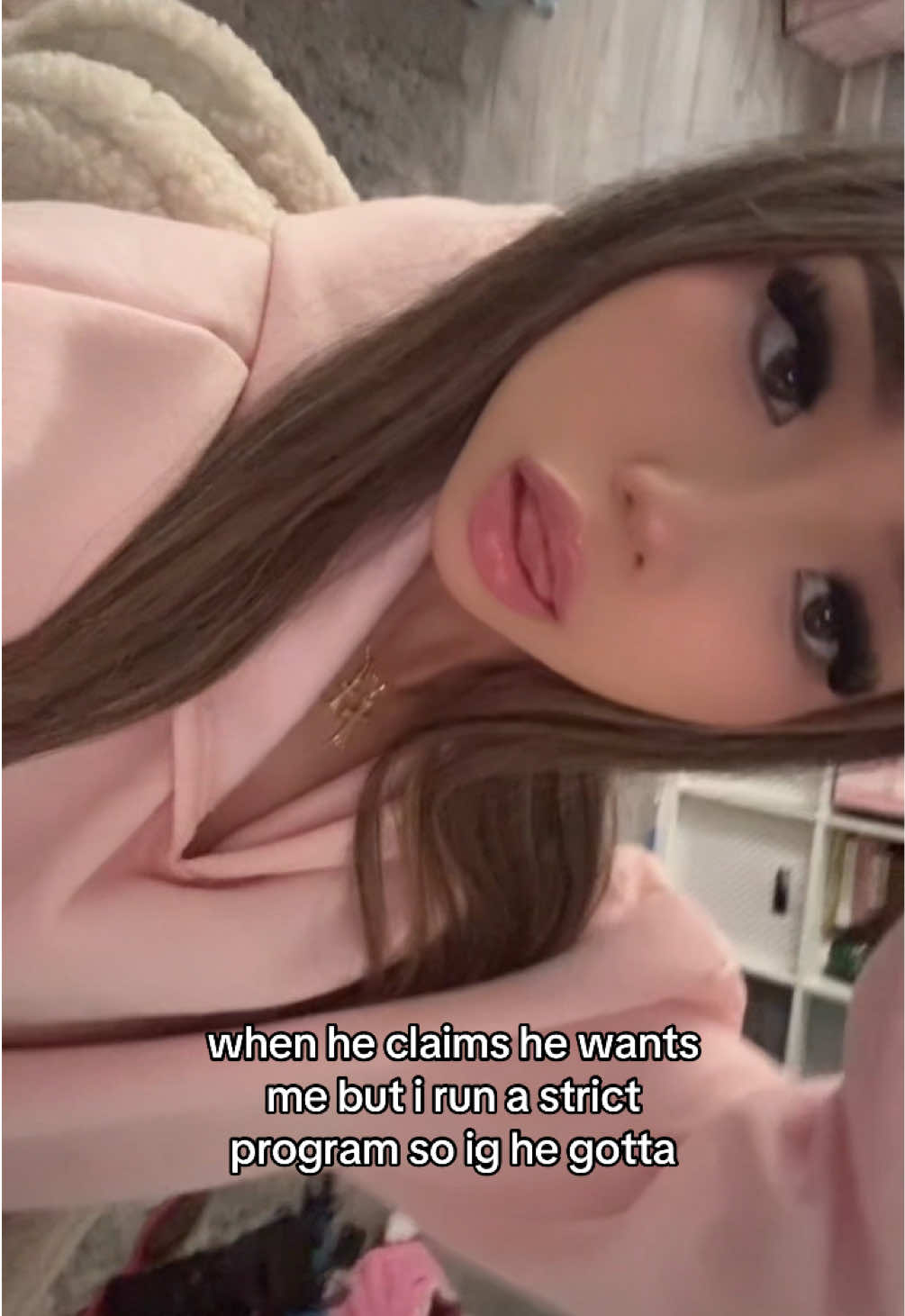 @𝒮𝑜𝒻
