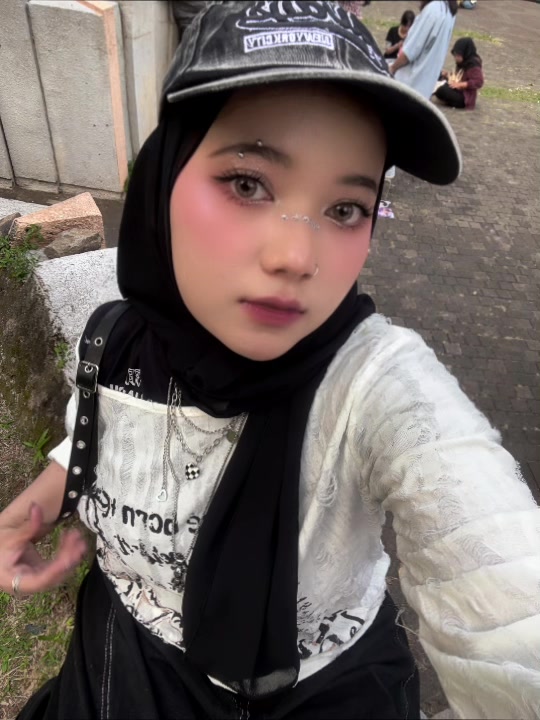 @๐ข๐ฆ๐๐๐จ๐๐๐ฒ๐๐ฐโฎโ