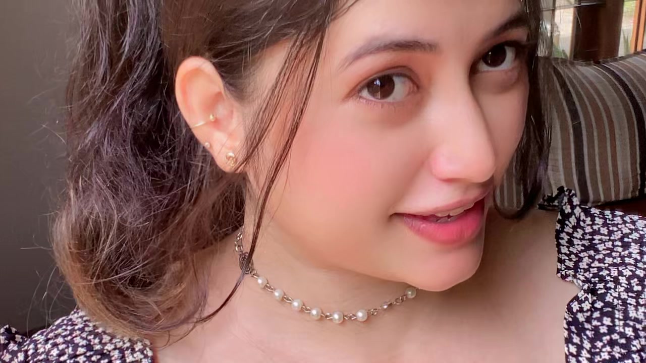 @✿❀_ANJU_ITHRA_ᥫᩣ