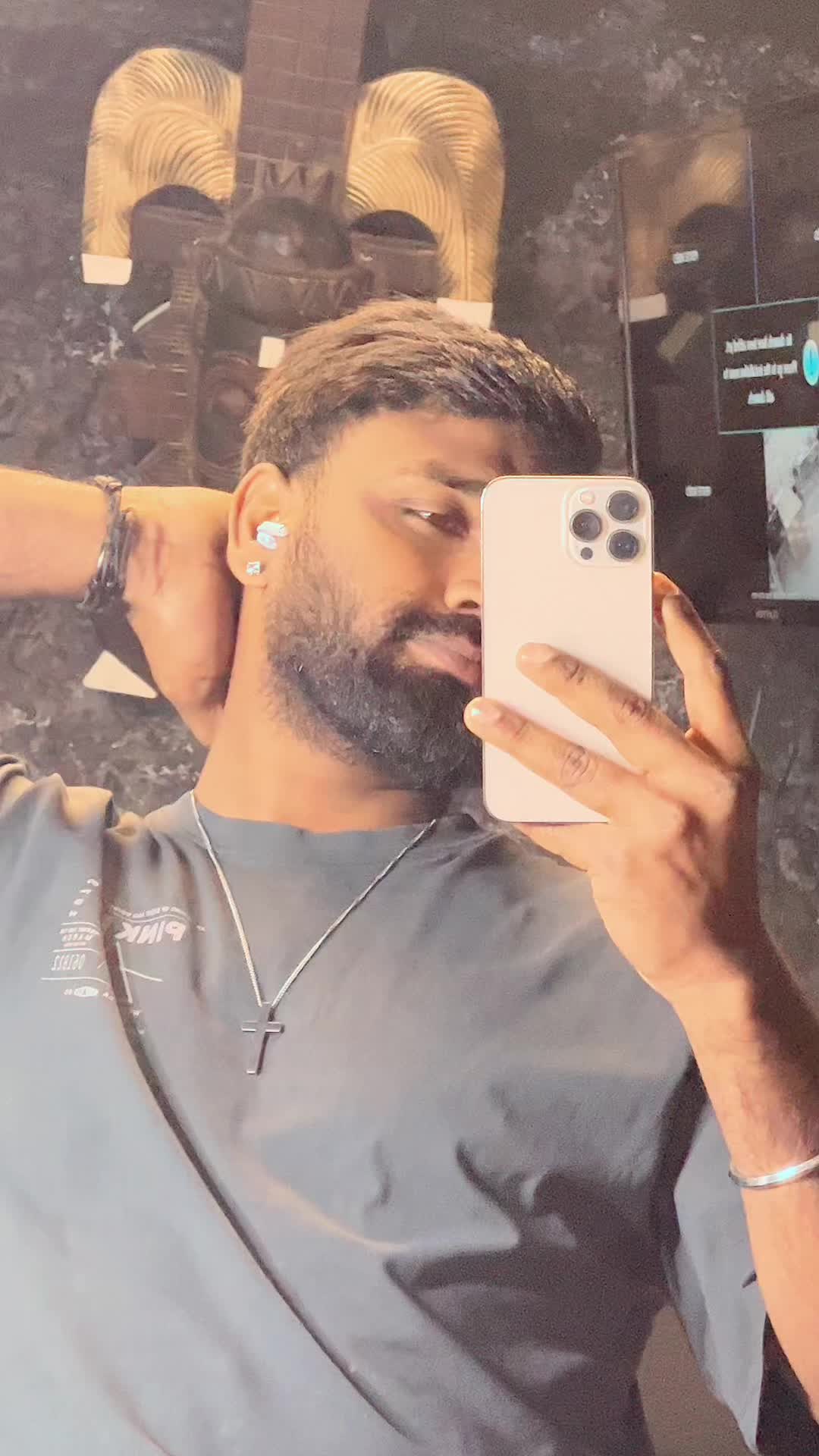@mr_dinesh_14
