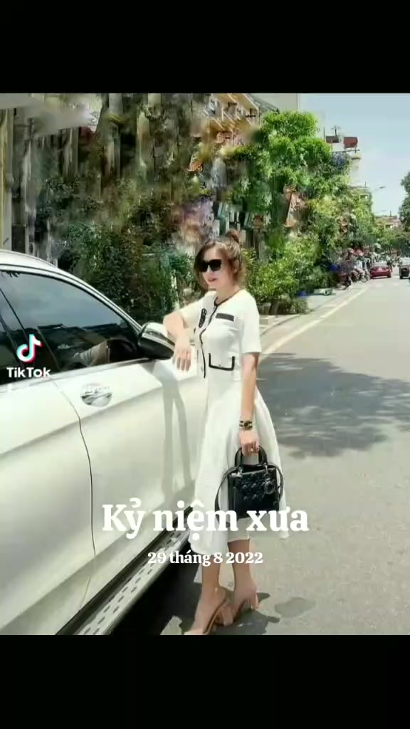 @bà cô già
