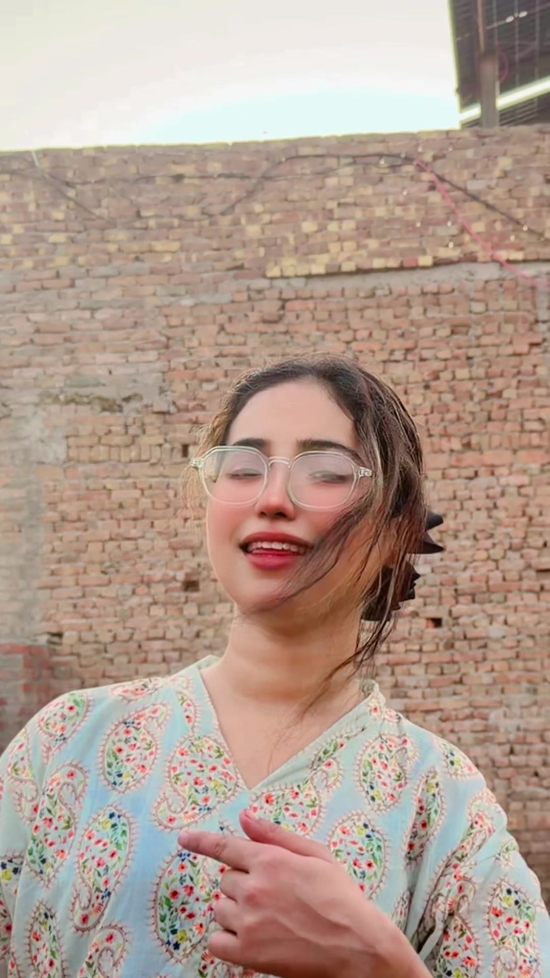 @🦋MeHaK offiCial 🦋