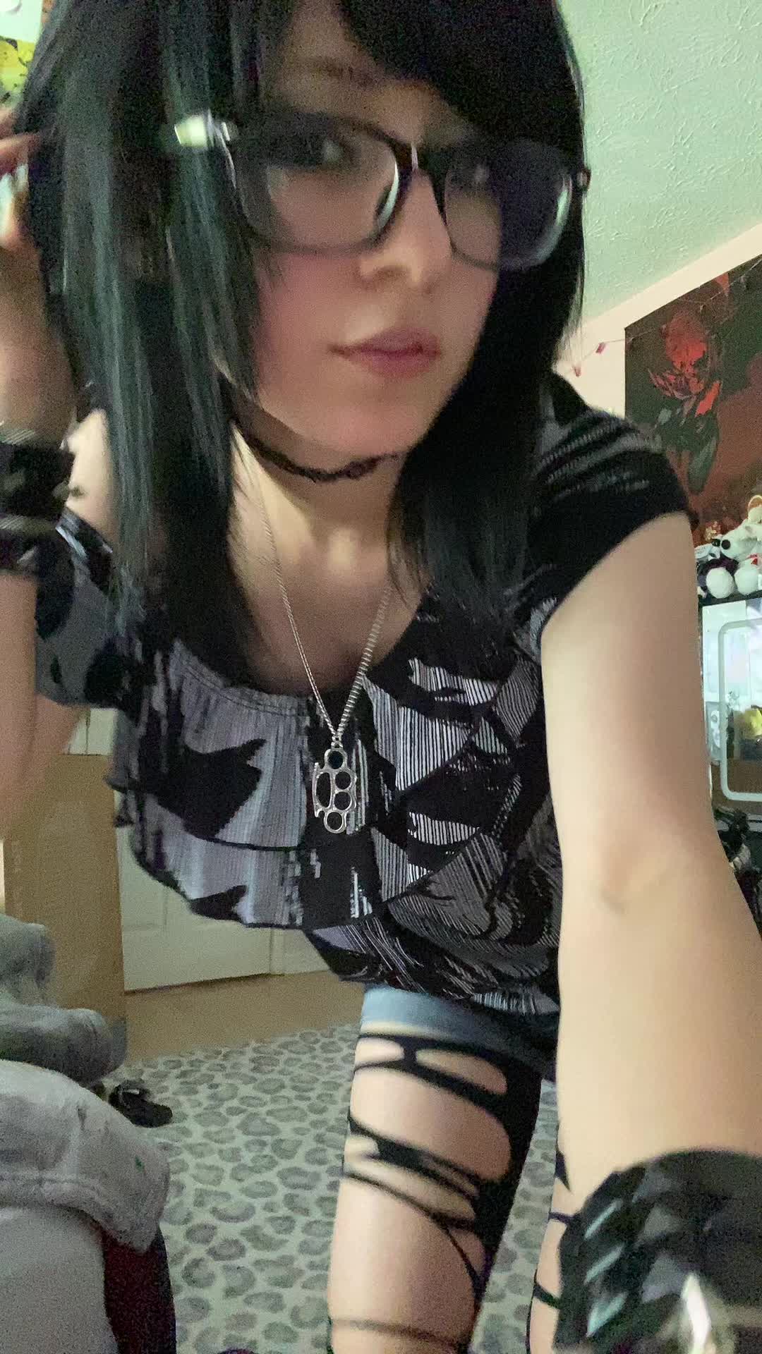 @𝚔𝚎𝚒𝚖𝚢 𝚔𝚒𝚕𝚕𝚓𝚘𝚢 🖤