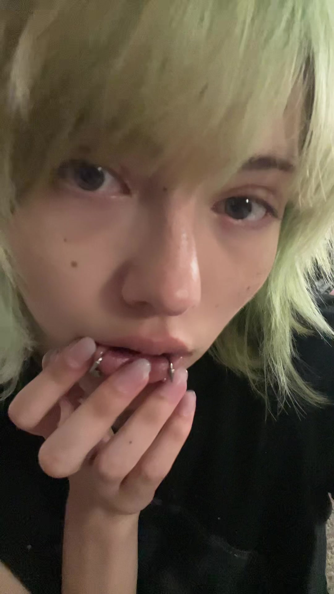 @_.Mothgirl._