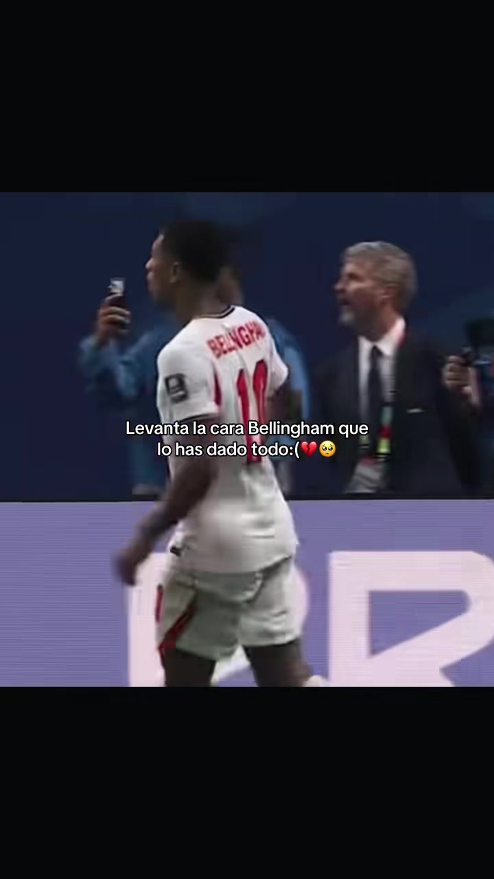 @CR7 🇵🇹(•_•)
