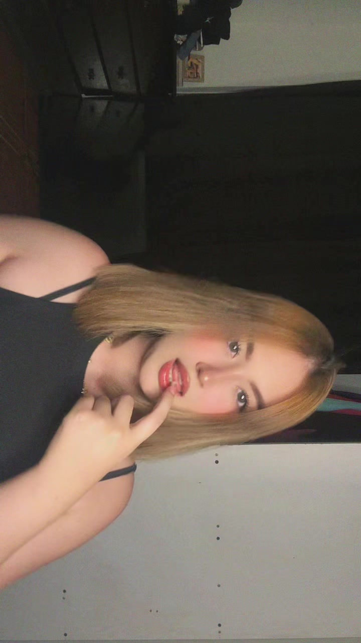 @VAL 🩷