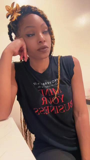 @queenderella1