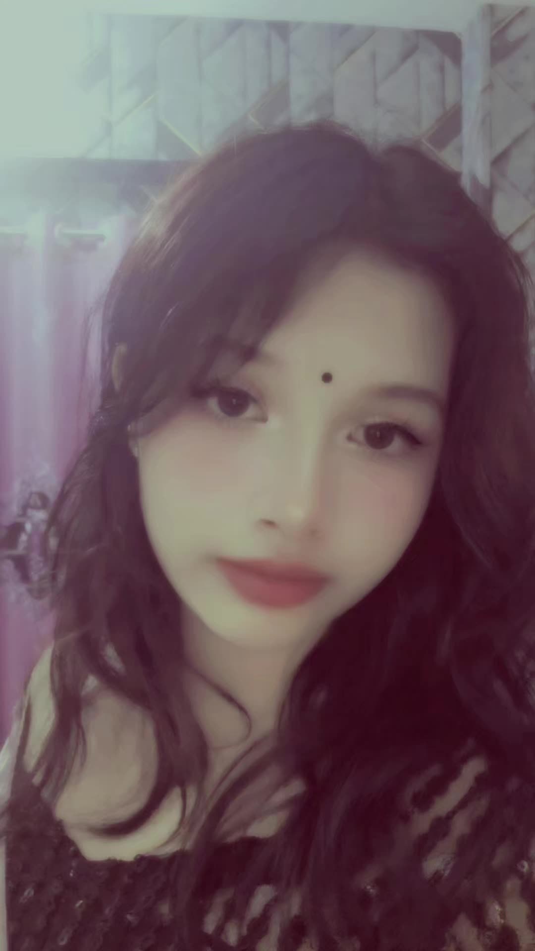 @👅