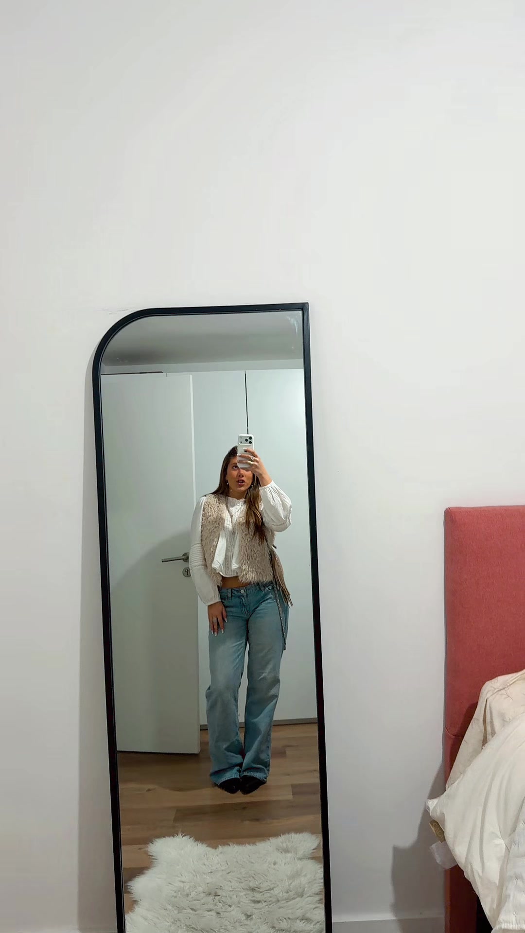 @April 🪽