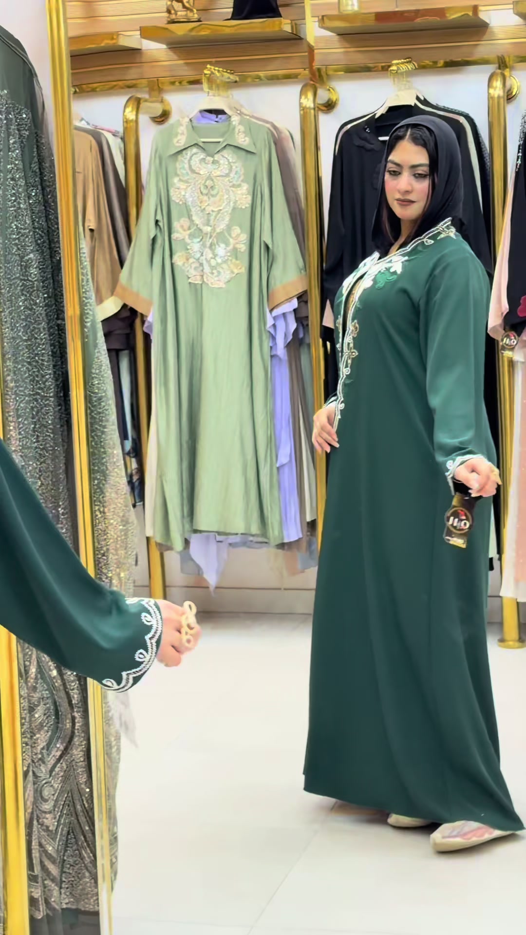 @qh abaya