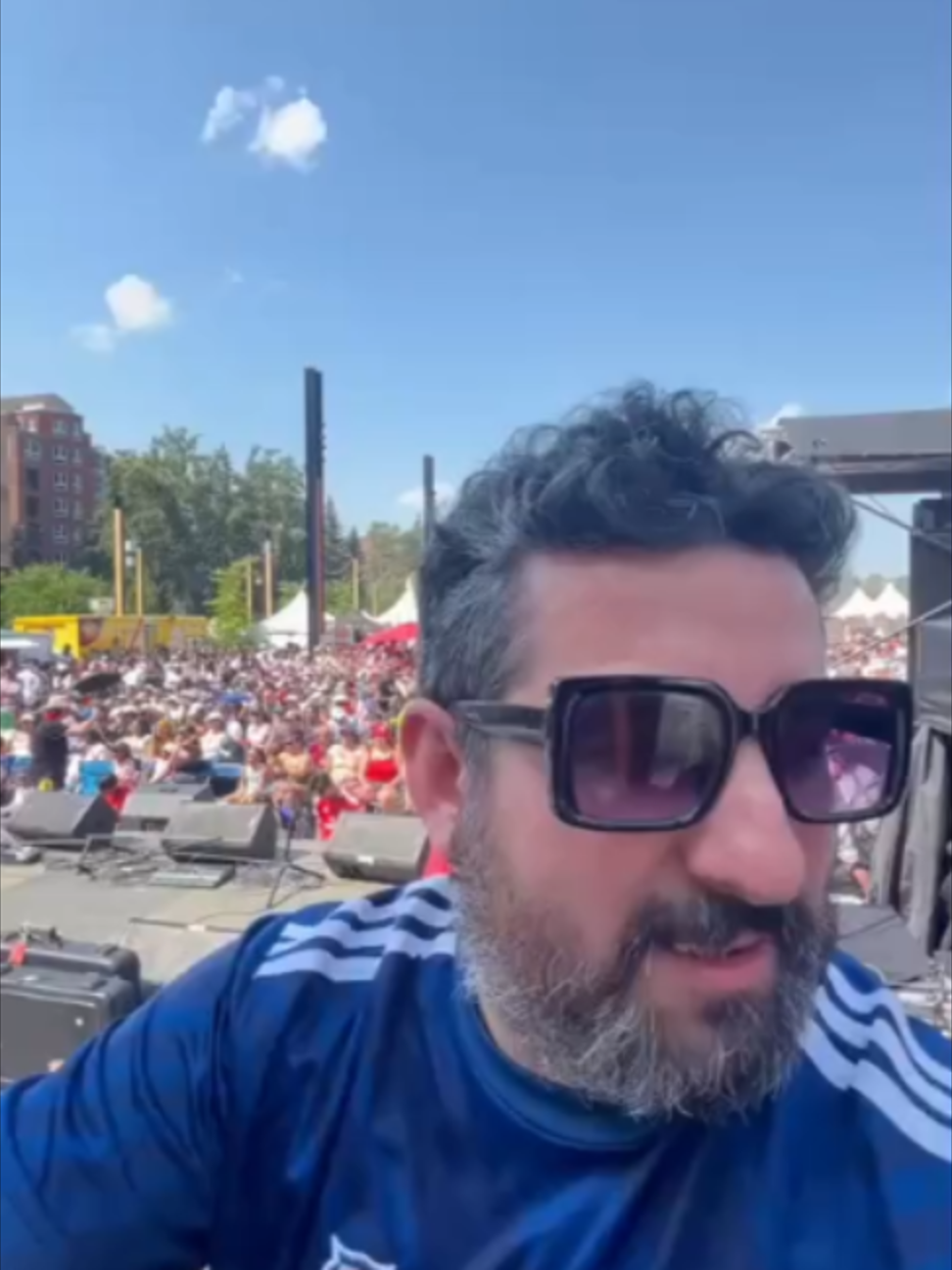 @Claudio Narea