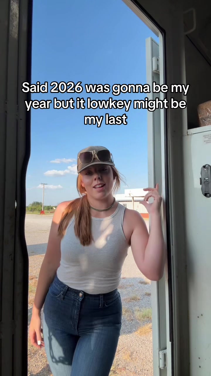 @fallyn_jo