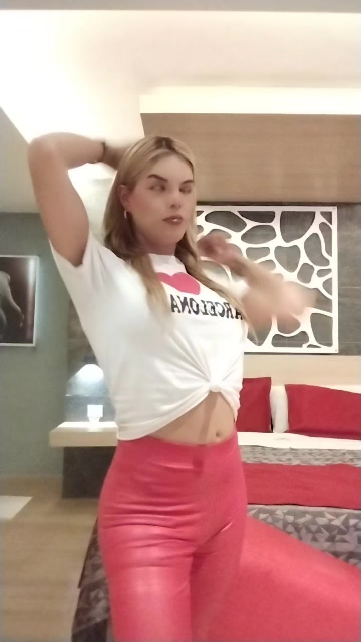 @Julieta Peach
