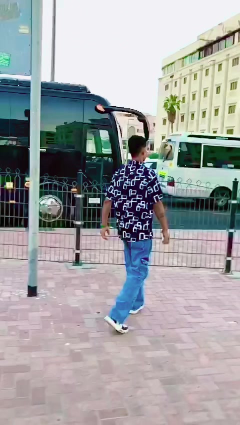 @Amar Dangaura 🇦🇪