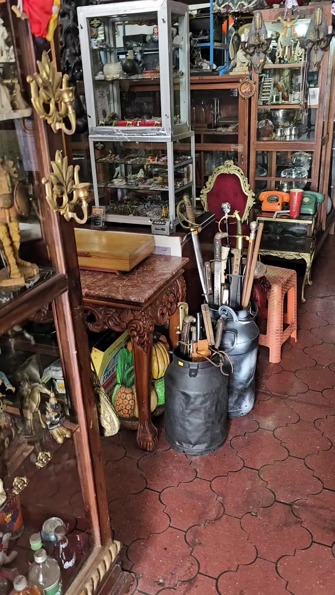 @ANTIGÜEDADES TAURO