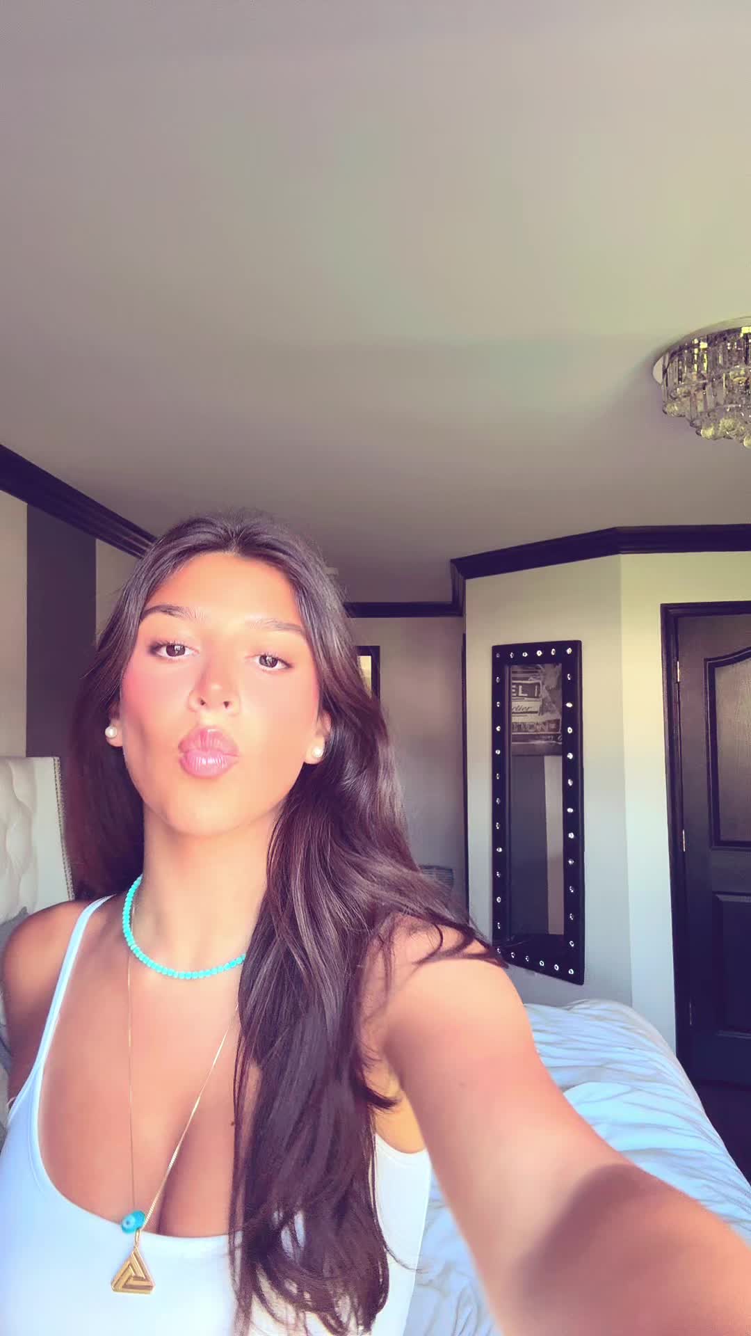 @Sophia