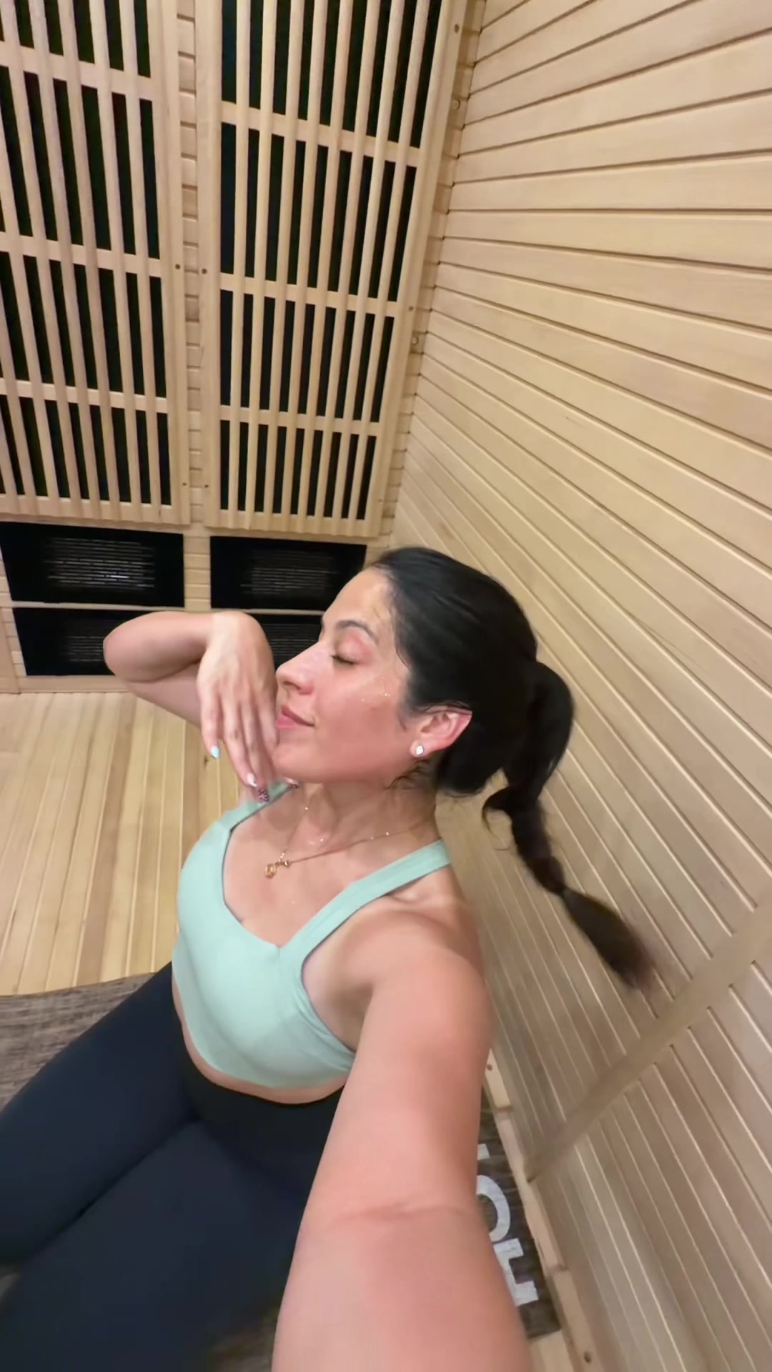 @yarimaaguillon