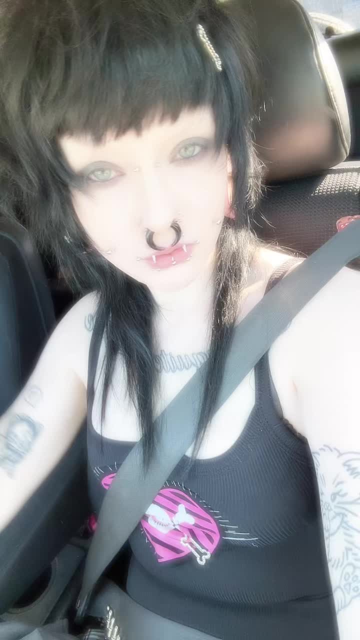 @audreysaysmeow