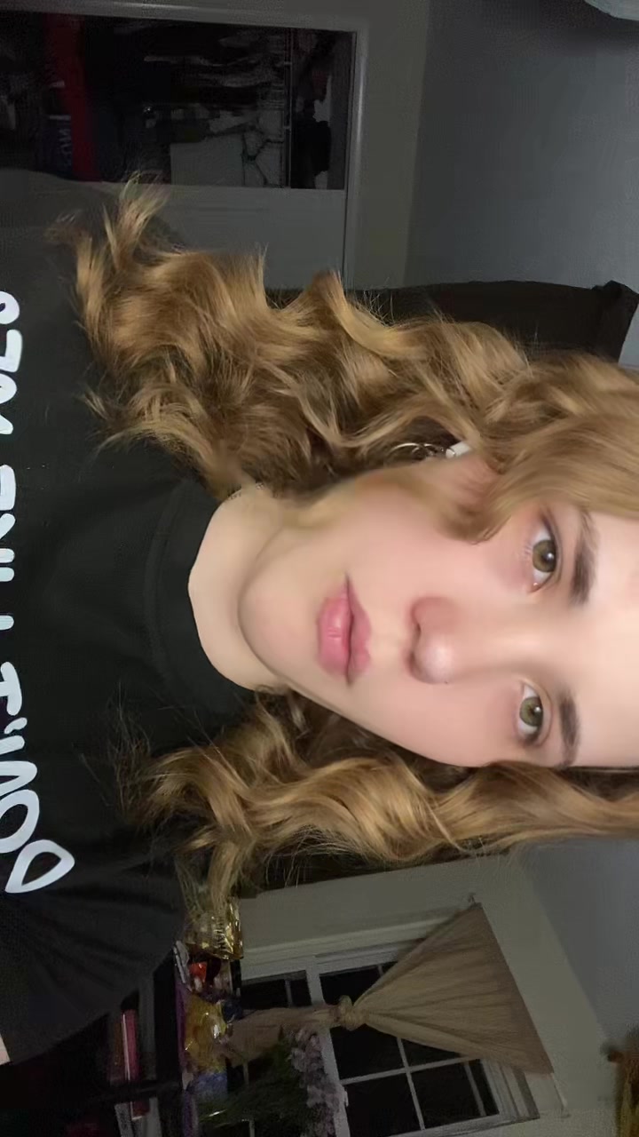 @chloe