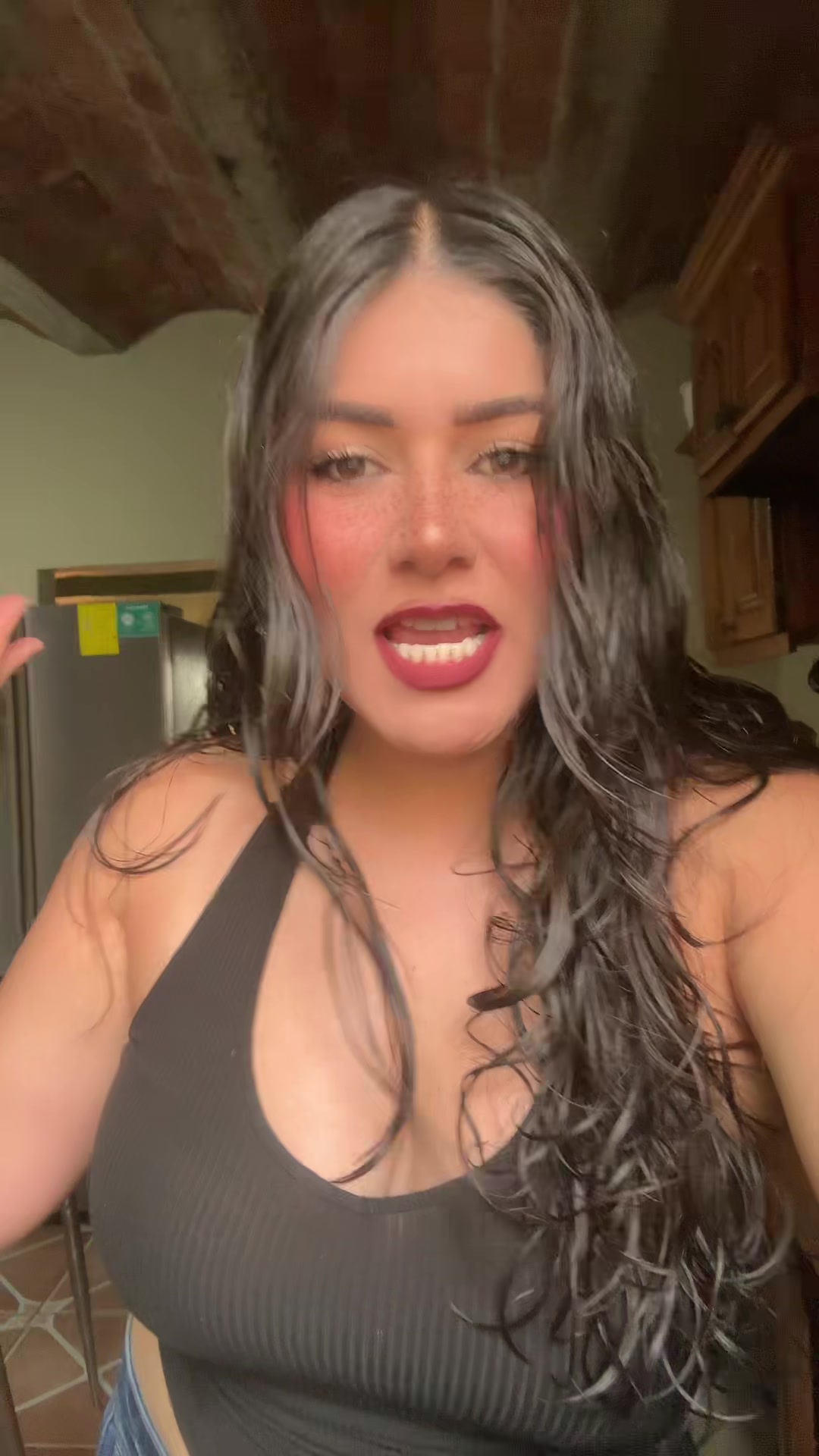 @🦦