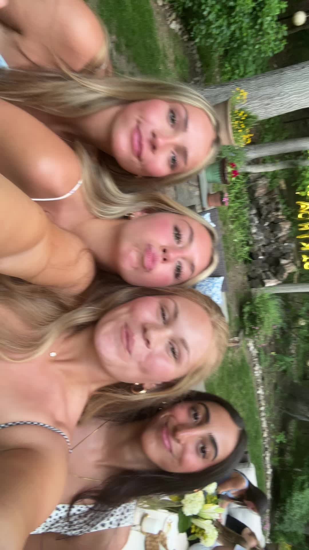 @Sienna