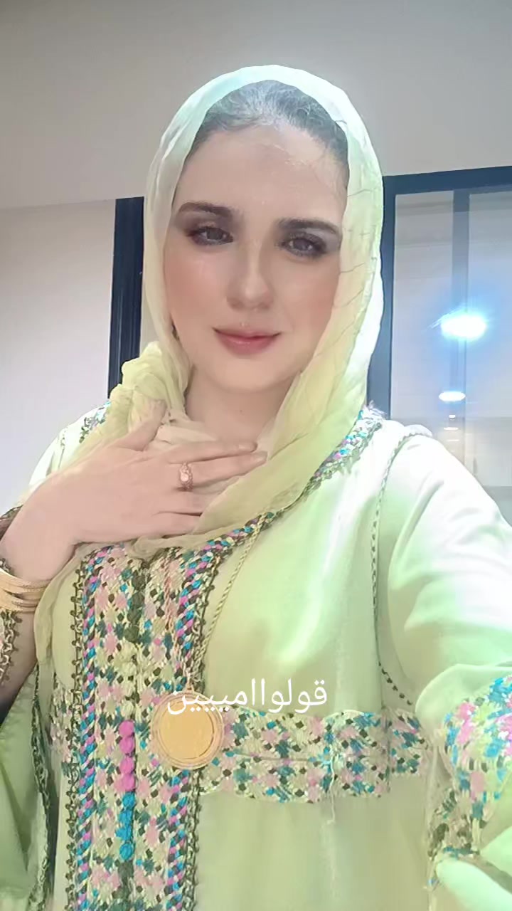 @ايناس كارزما